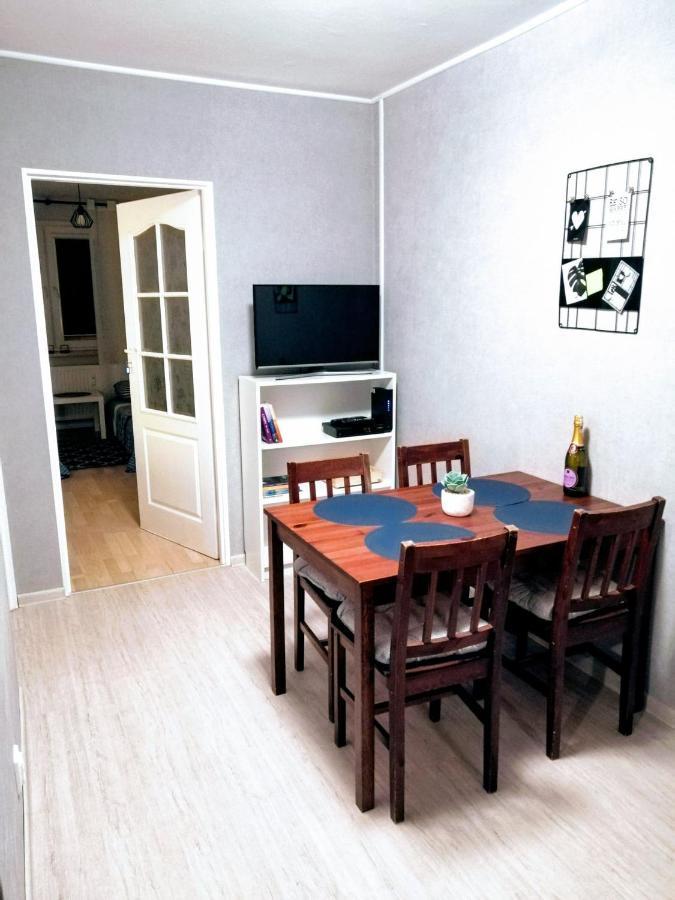 Przyjemna Miejscowka Apartment Gorzow Wielkopolski Luaran gambar
